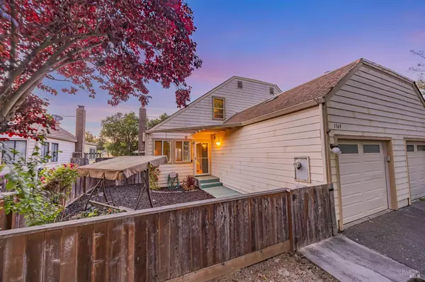Santa Rosa, CA 95403,1569 Yardley ST