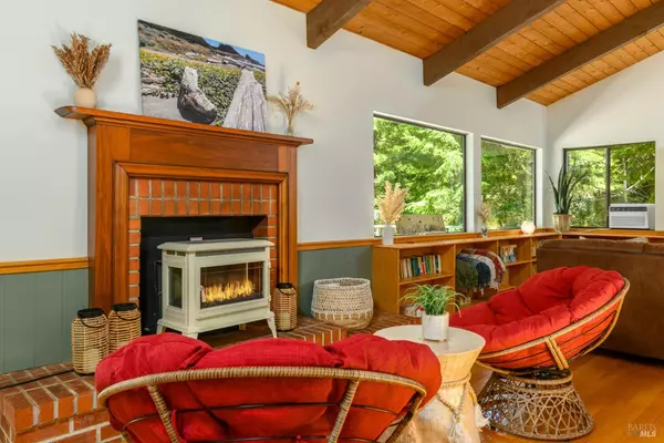 Gualala, CA 95445,44650 Moonrise DR