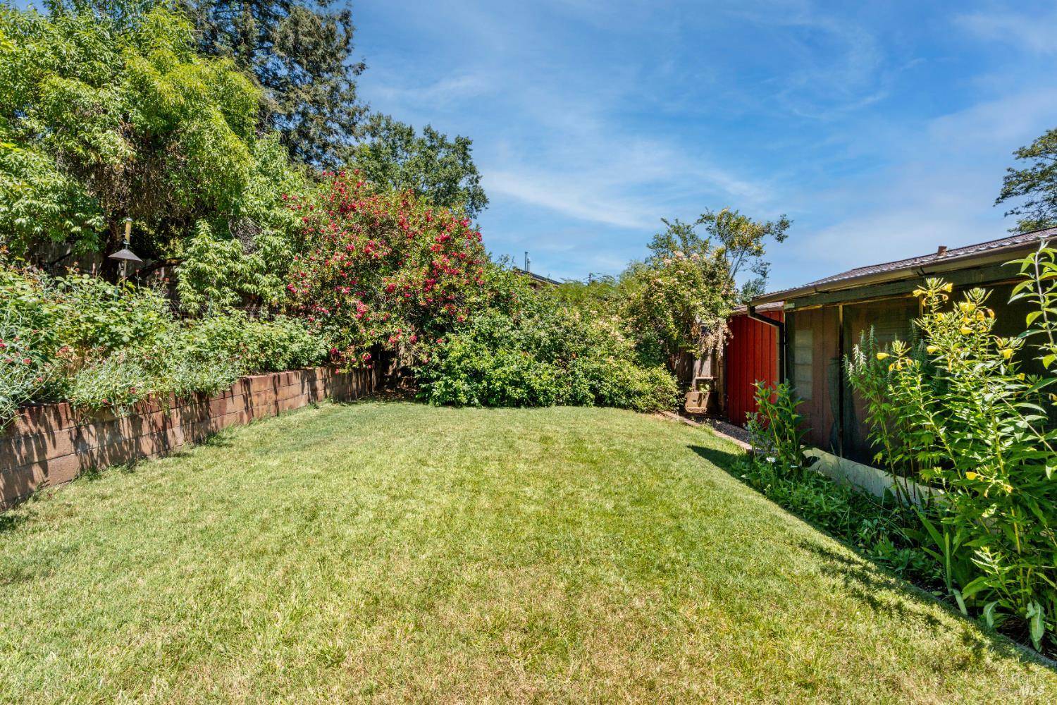 Ukiah, CA 95482,1040 Helen AVE