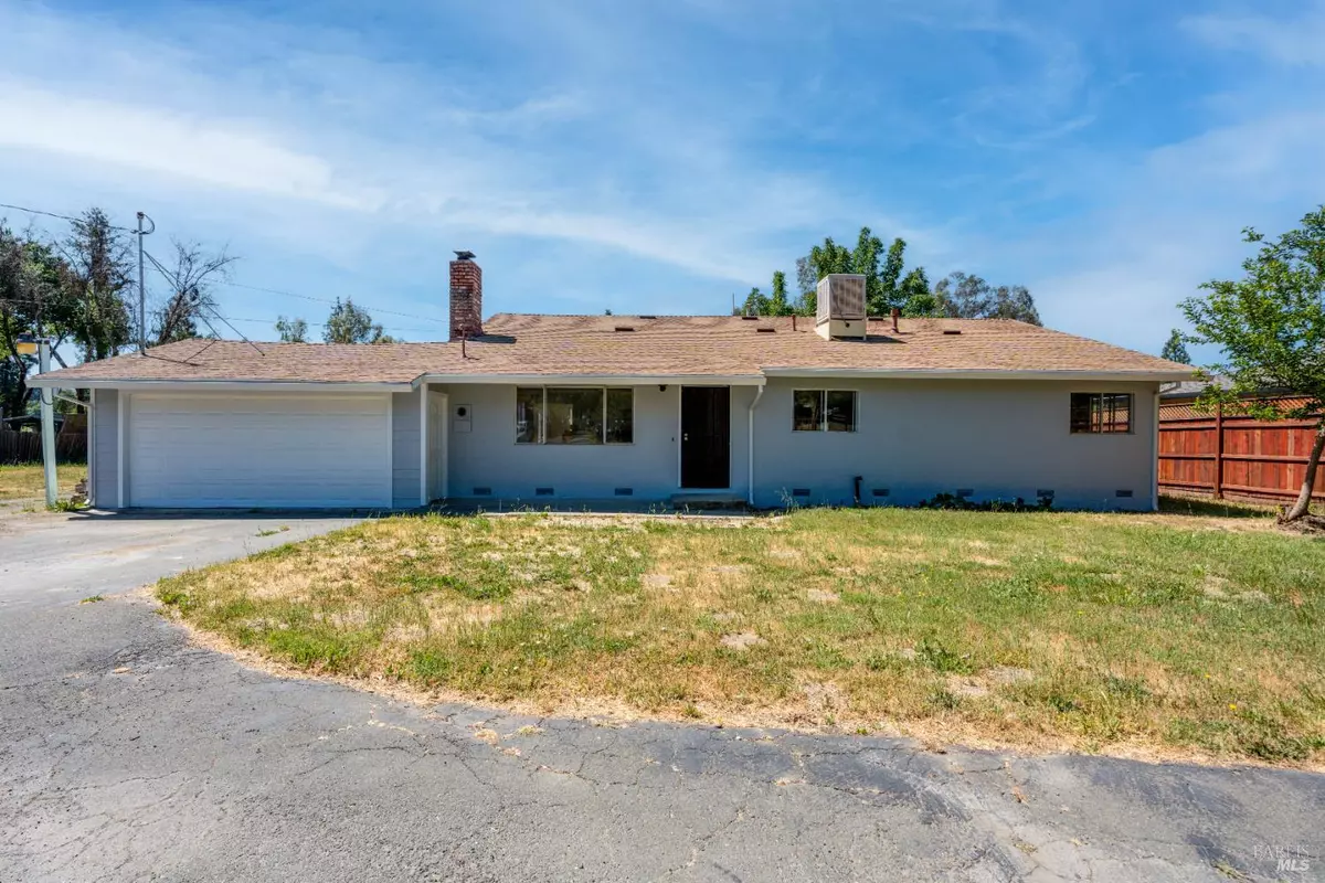 Ukiah, CA 95482,411 Milani DR