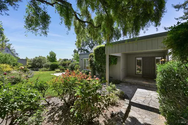 Sonoma, CA 95476,110 Calle Merlot