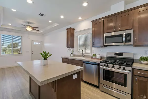 Vallejo, CA 94591,1161 Benicia RD 18