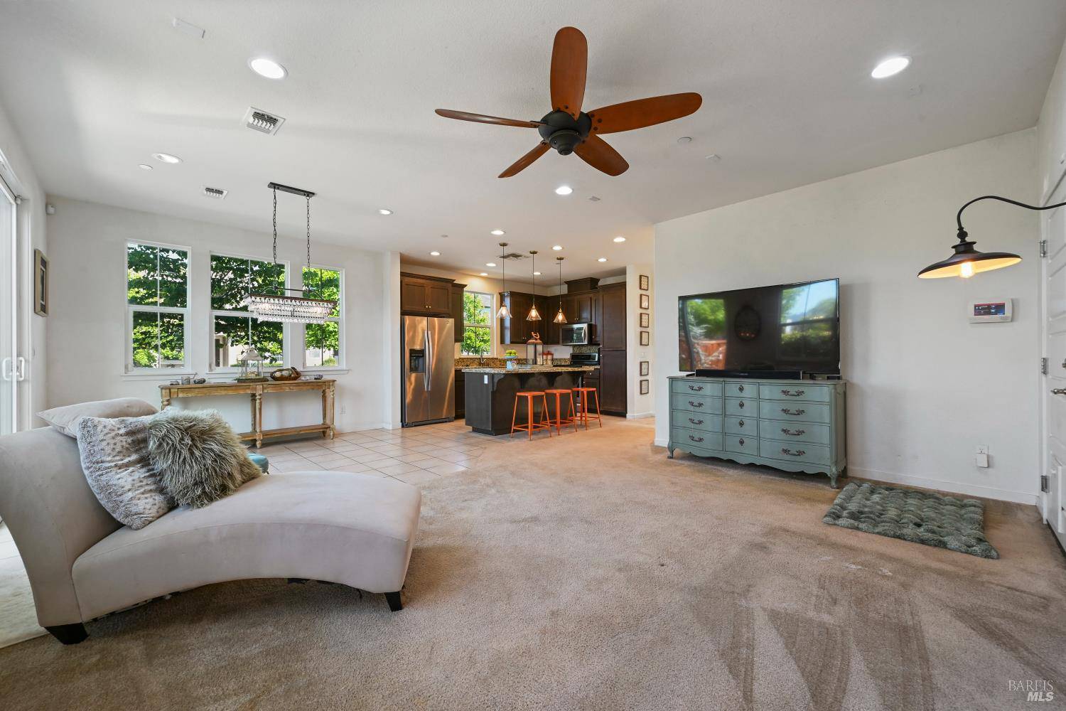 Rohnert Park, CA 94928,5401 Kaitlyn PL