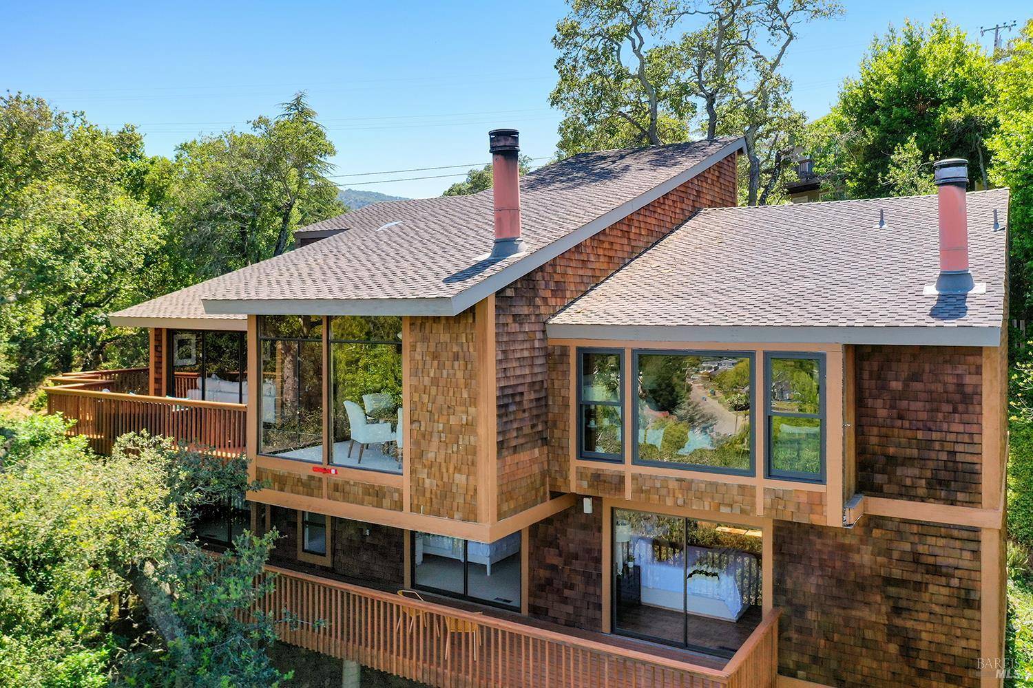 42 Eagle DR, Novato, CA 94949