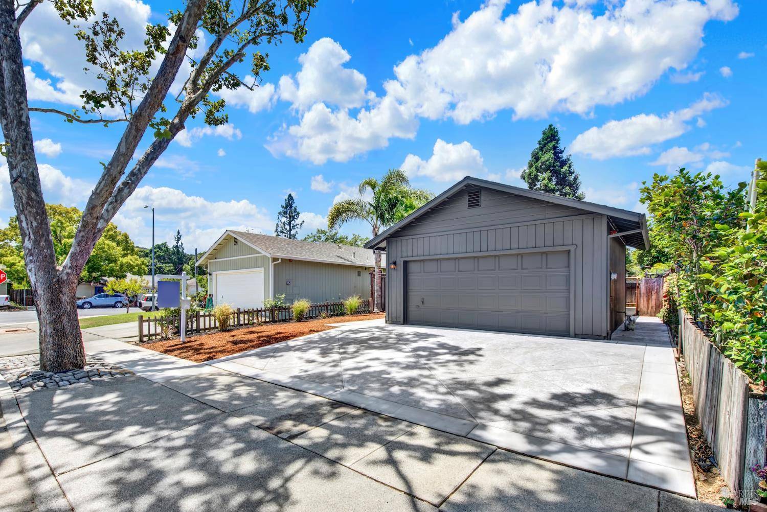Napa, CA 94558,7 Bremen CT