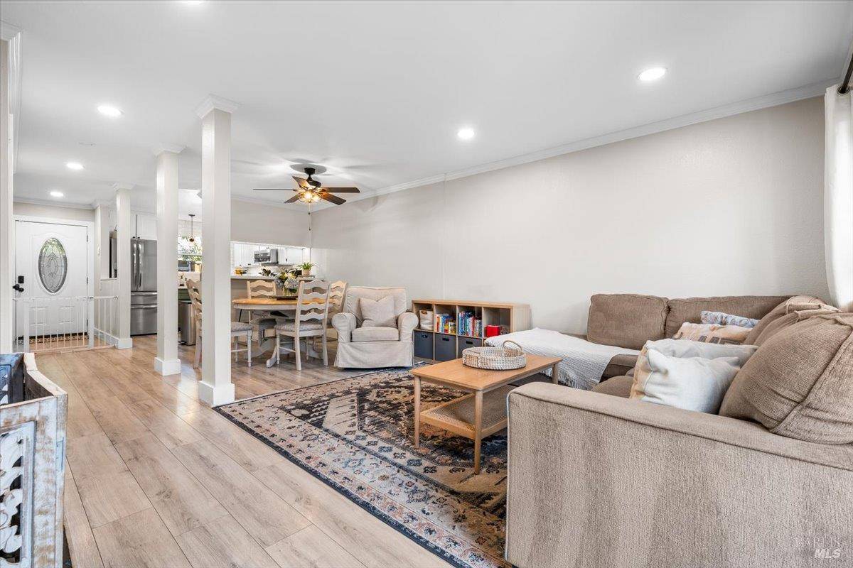 Rohnert Park, CA 94928,711 Racquet Club CIR