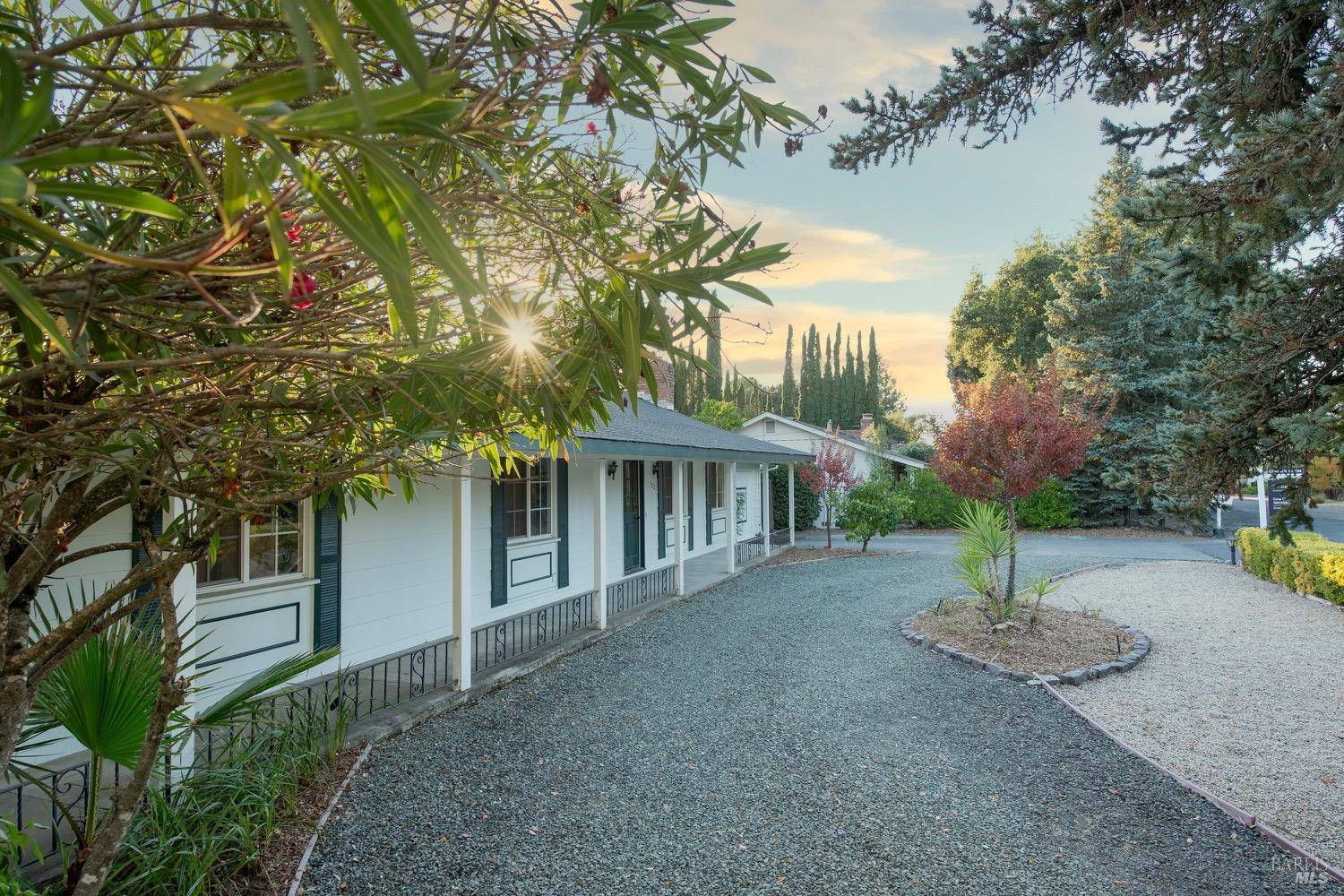 Sonoma, CA 95476,1221 Apple Tree CT