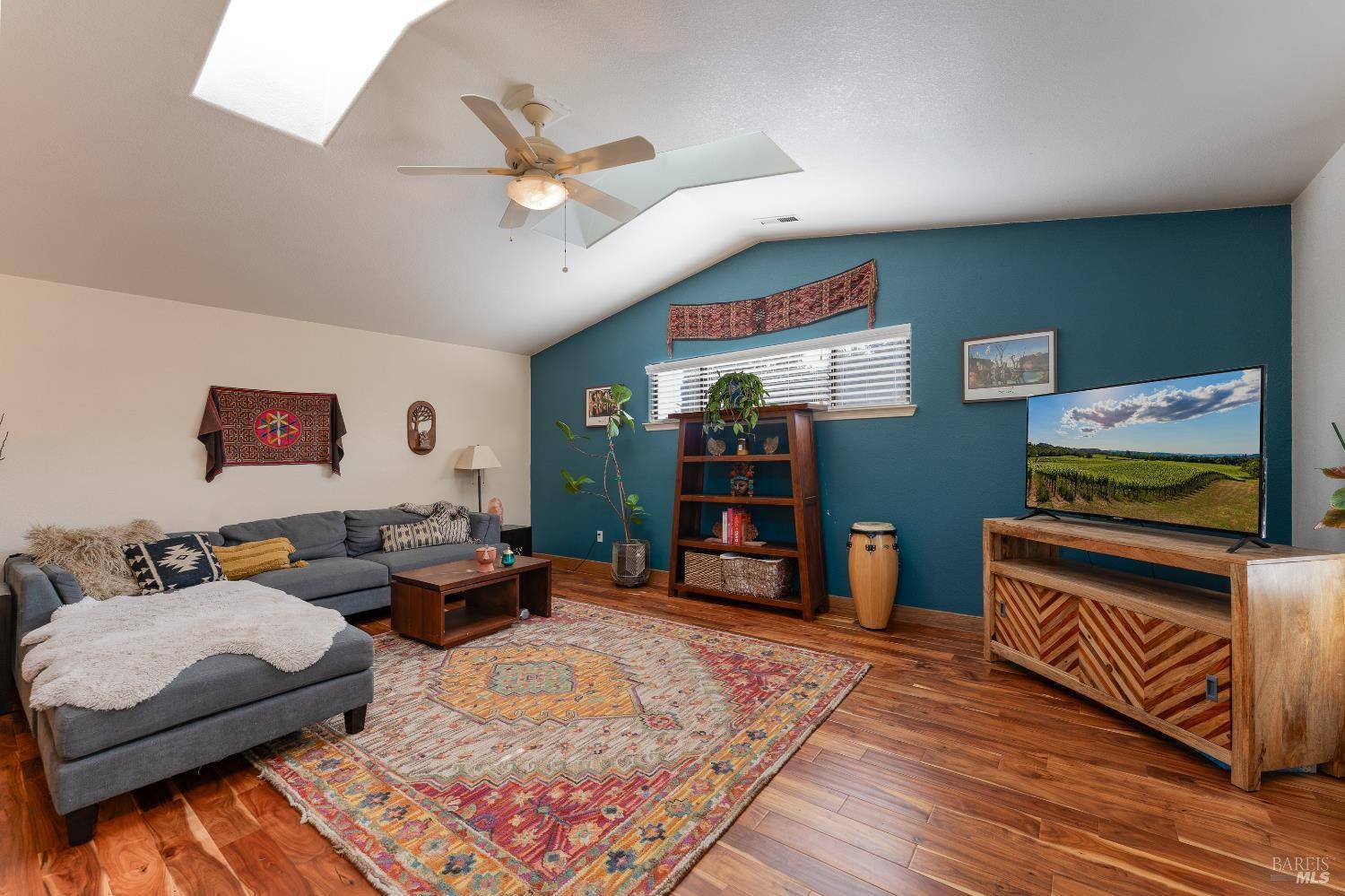 Redwood Valley, CA 95470,1851 Daniel WAY