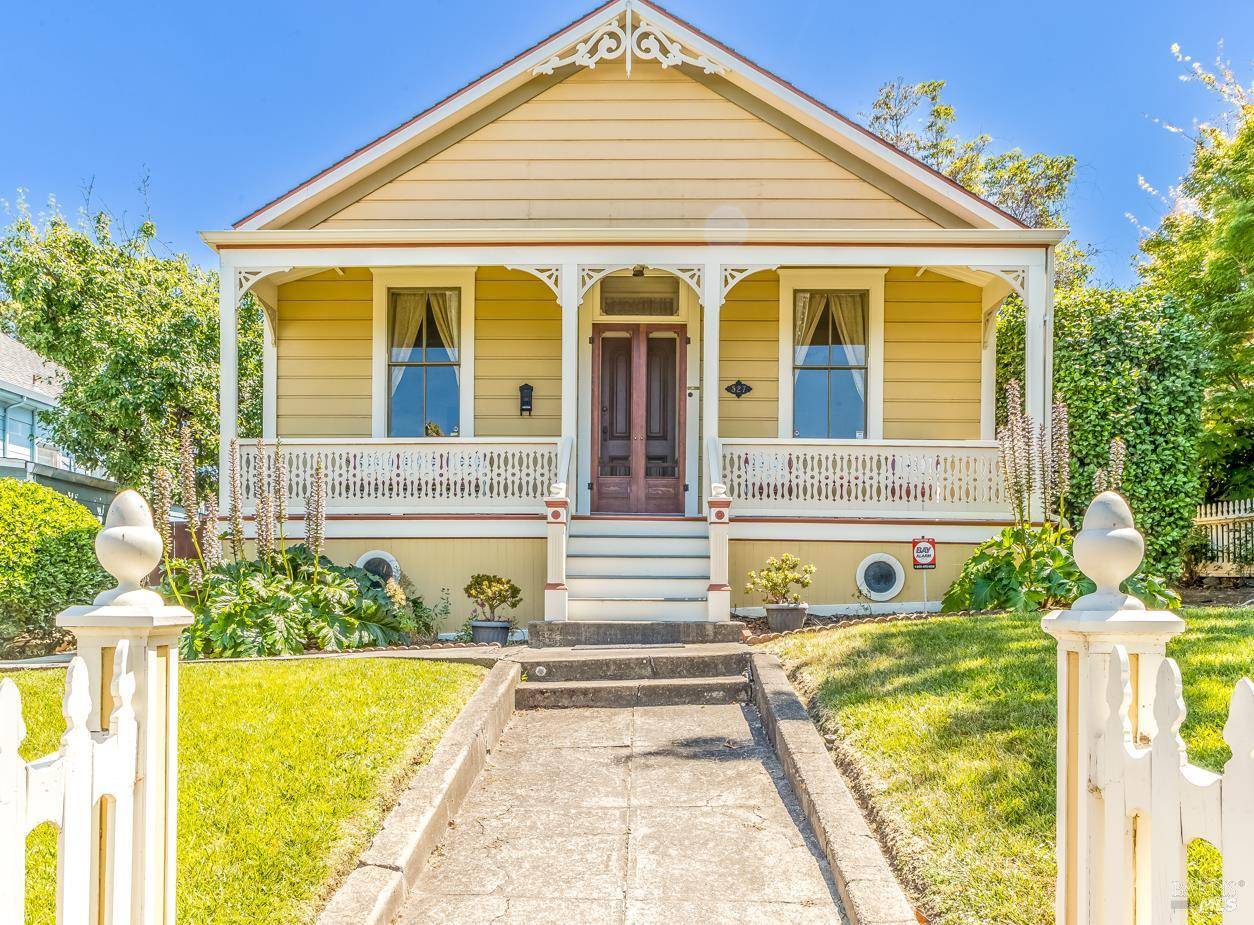 Vallejo, CA 94590,527 Kentucky ST