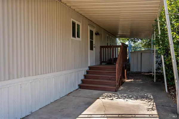 Ukiah, CA 95482,700 E Gobbi ST 87