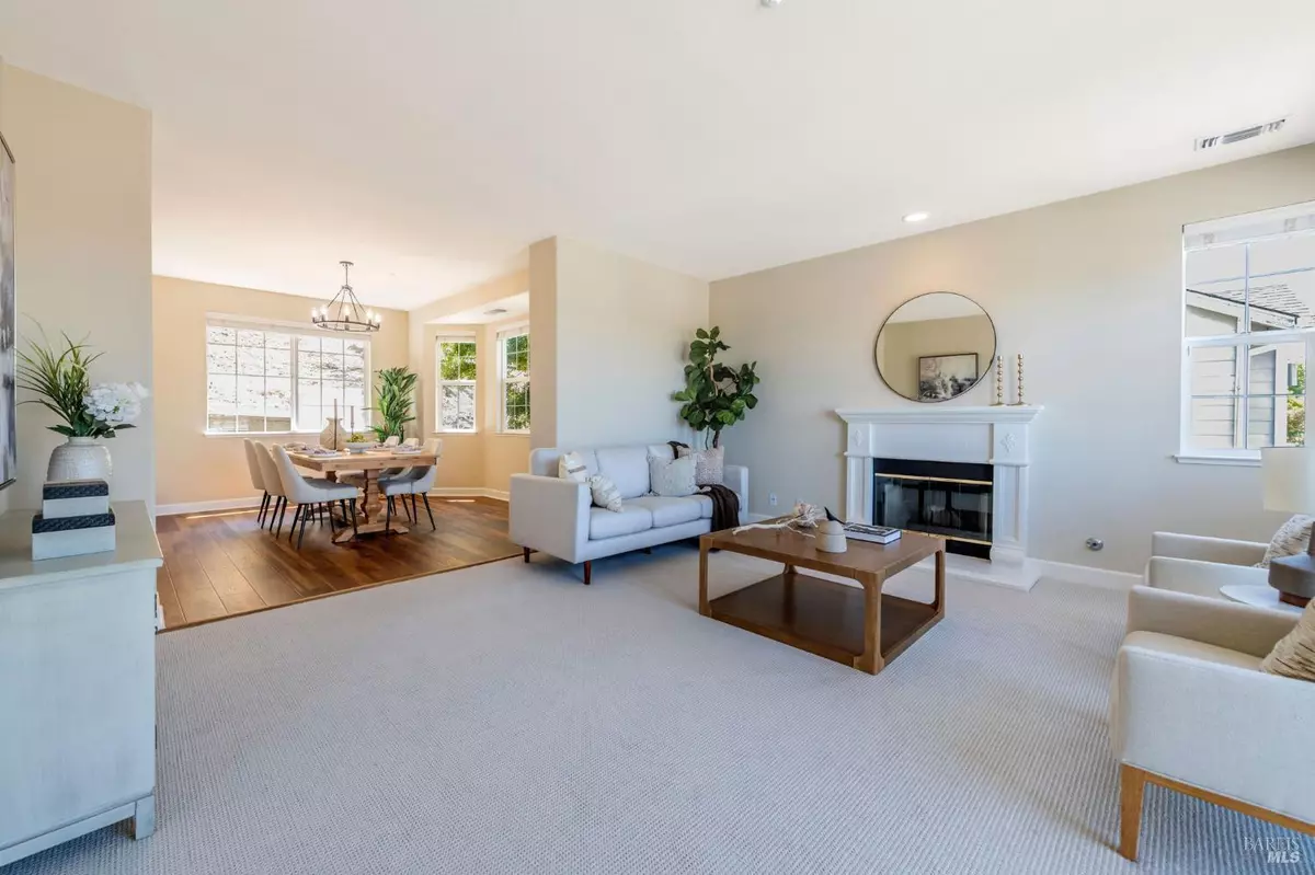 San Rafael, CA 94903,339 Sterling WAY