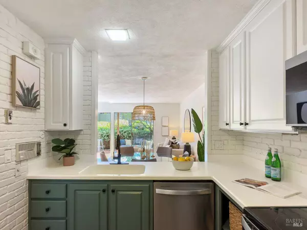 San Rafael, CA 94901,15 Sulgrave LN