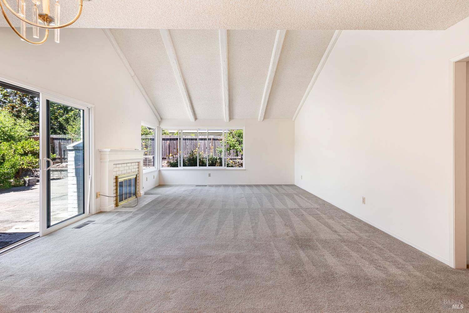 Santa Rosa, CA 95409,130 Valley Lakes DR