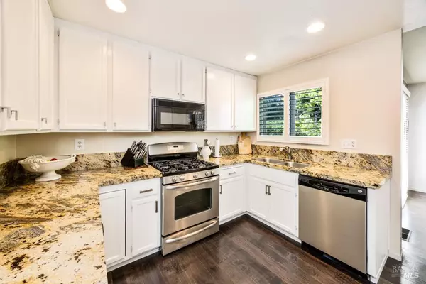 Santa Rosa, CA 95405,2361 Morningside CIR