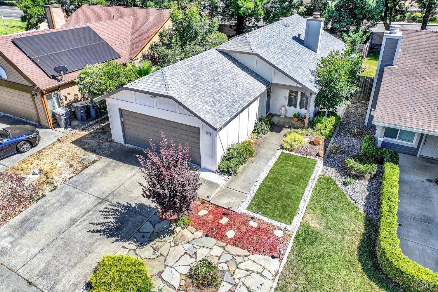 Vacaville, CA 95687,208 Catalpa LN