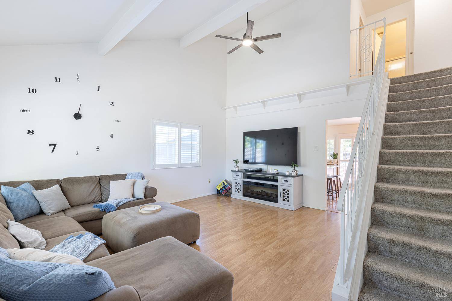 Santa Rosa, CA 95409,5027 Charmian DR