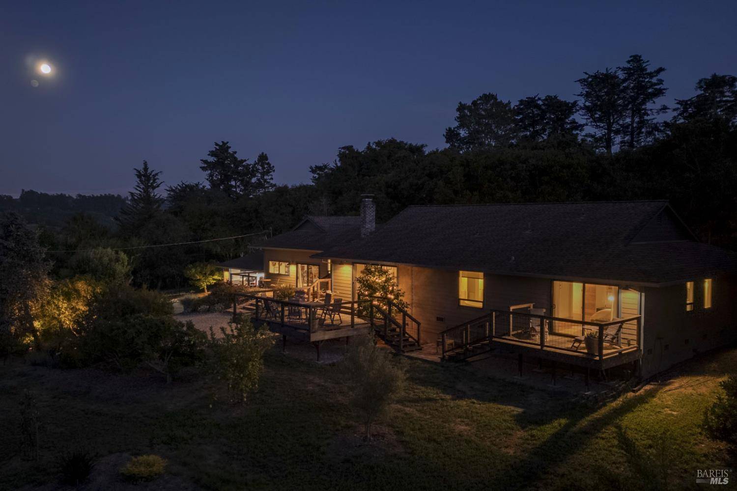 1426 Darby RD, Sebastopol, CA 95472