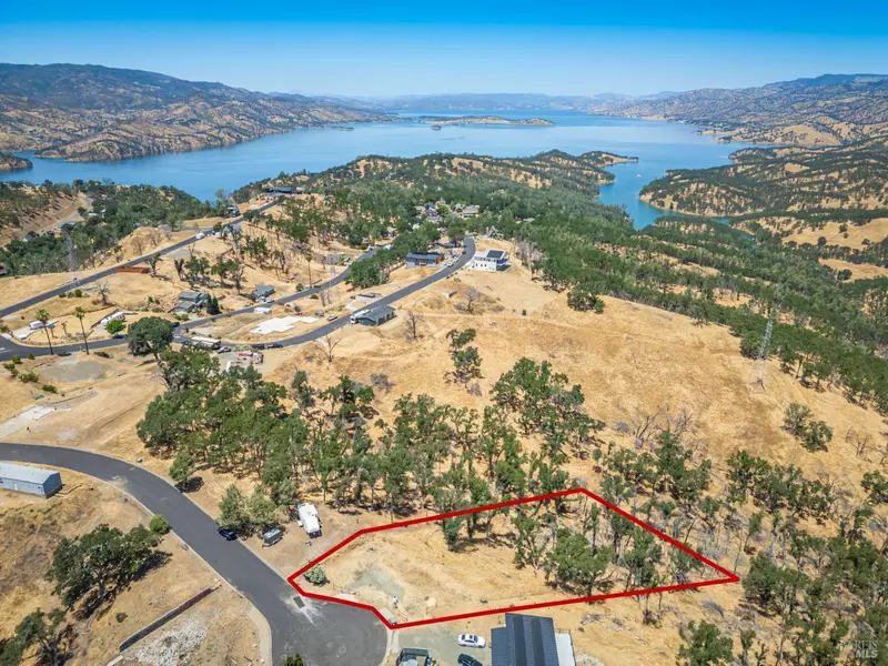 422 Woodhaven CT, Napa, CA 94558