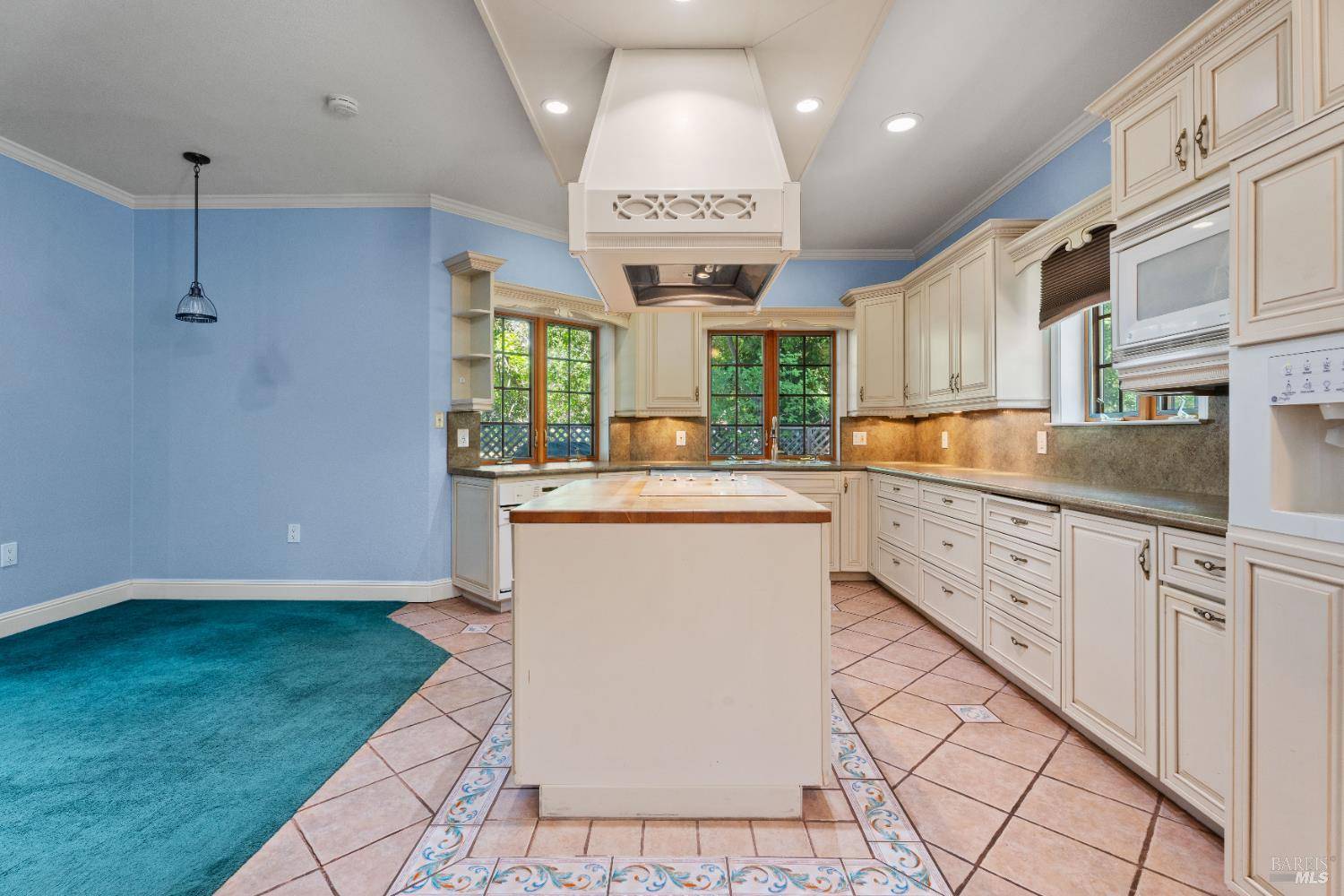 Ukiah, CA 95482,350 N Barnes ST
