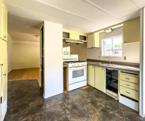 Willits, CA 95490,19401 Walker RD 12