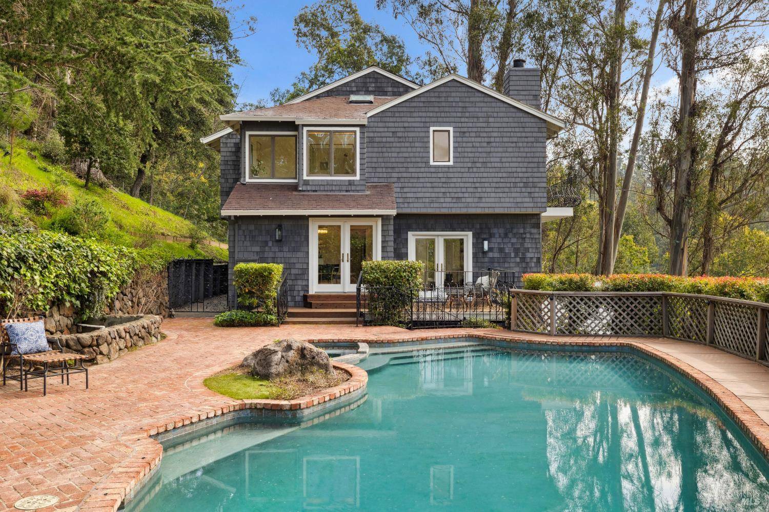 273 Locust AVE, San Rafael, CA 94901