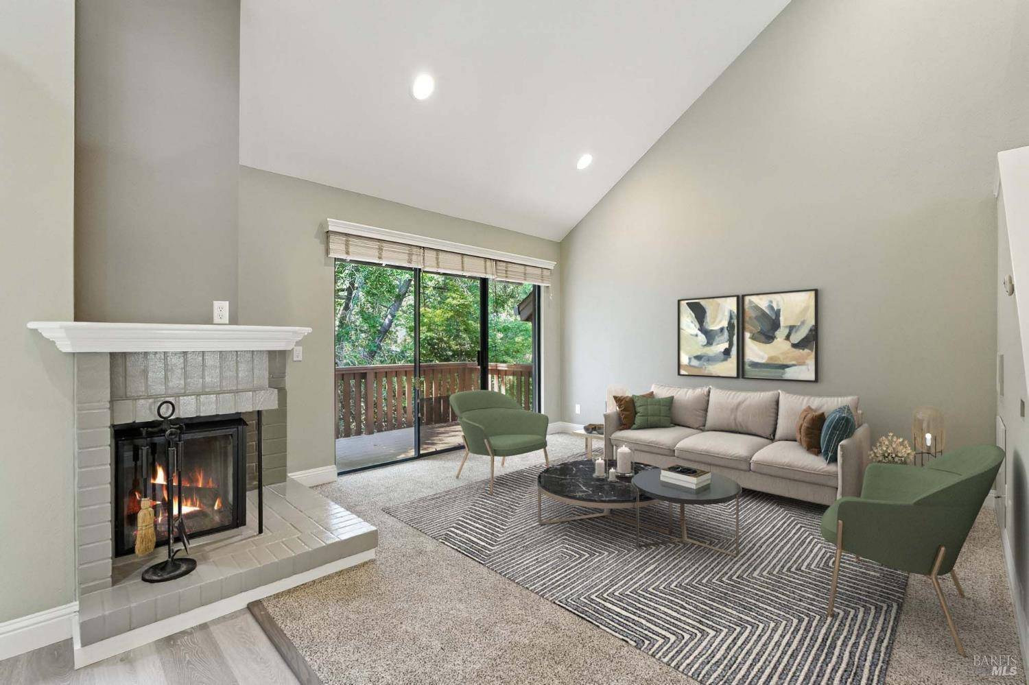 Novato, CA 94949,4 Cielo LN 3E