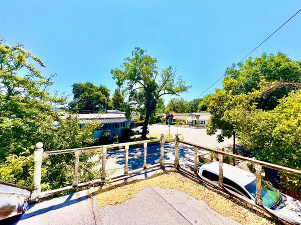 Willits, CA 95490,308 Coast ST