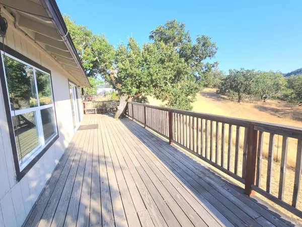 Willits, CA 95490,18650 Walker RD