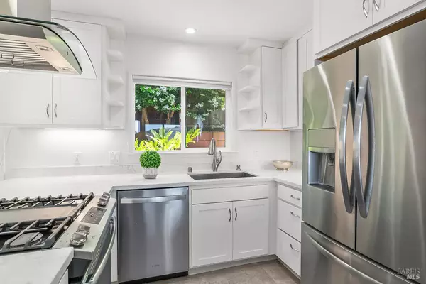 Mill Valley, CA 94941,848 Marin DR