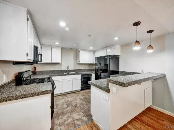 Santa Rosa, CA 95409,1534 Mission BLVD