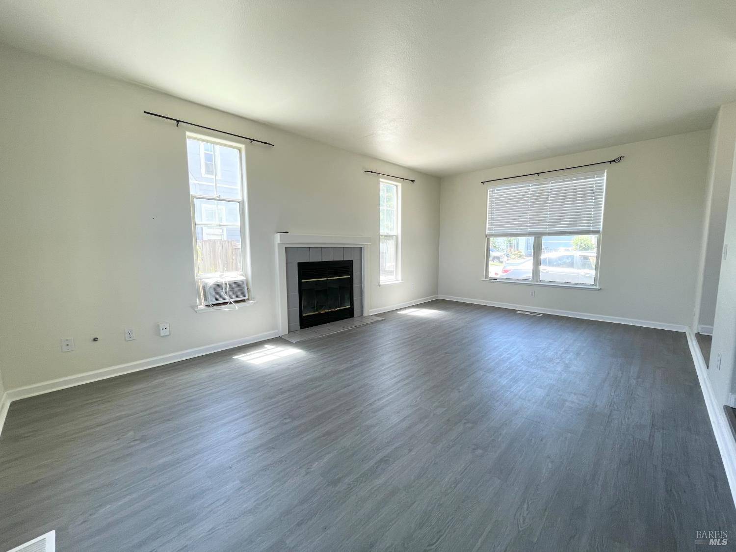 Santa Rosa, CA 95403,2340 Roburta LN