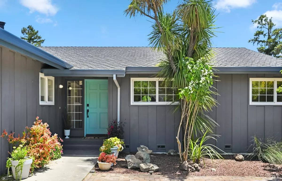 Novato, CA 94947,64 Laurie DR