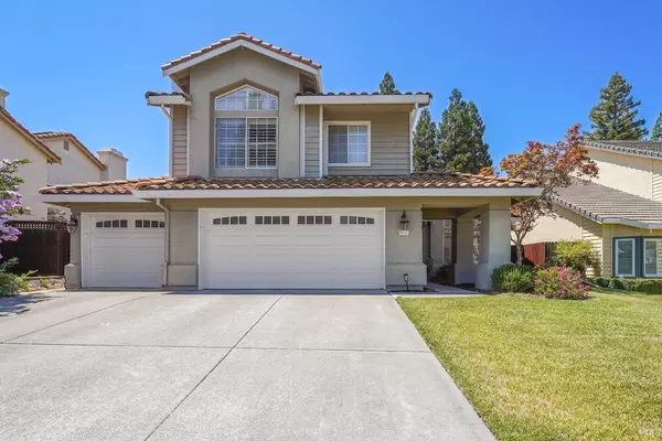243 Lone Oak DR, Vacaville, CA 95688