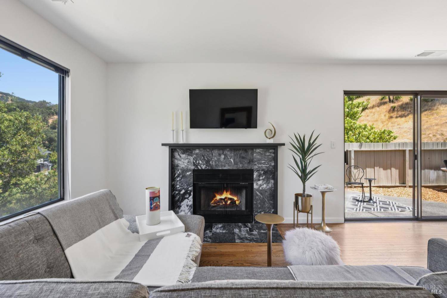 1 Somerset PL, Novato, CA 94945