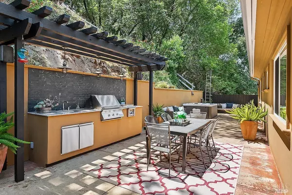 San Anselmo, CA 94960,444 The Alameda