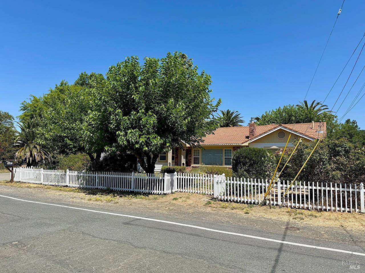 Santa Rosa, CA 95409,5047 Algiers AVE
