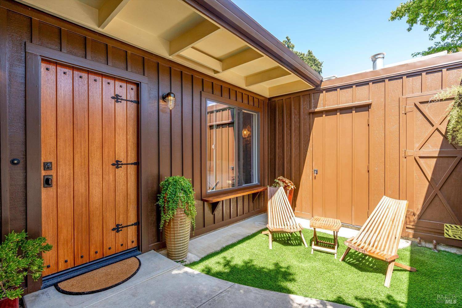 3154 Valley Green LN, Napa, CA 94558