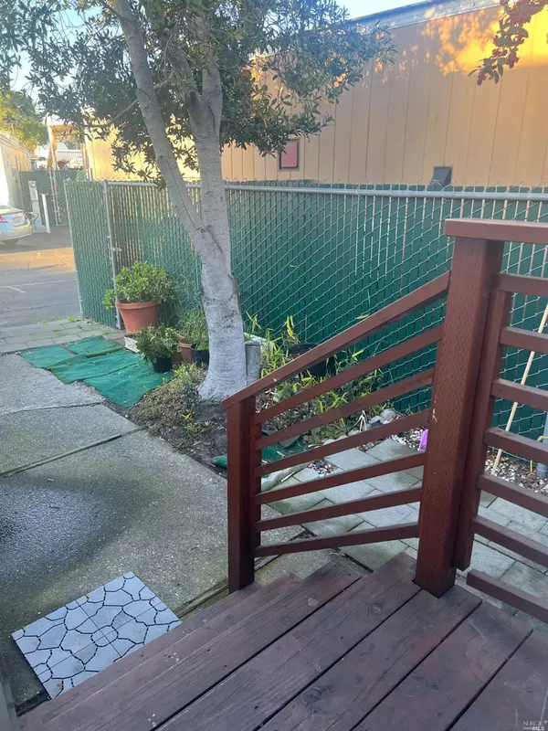 Greenbrae, CA 94904,2130 Redwood HWY F5