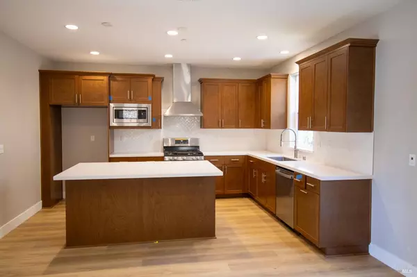 Martinez, CA 94553,31 DeNova LN