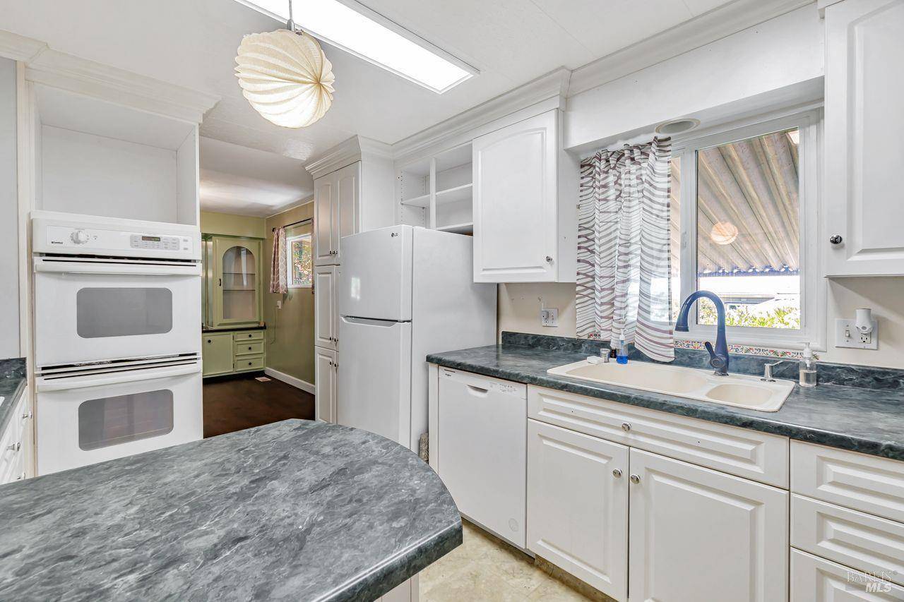 Novato, CA 94949,56 Club View DR