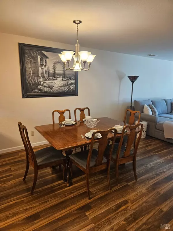 Santa Rosa, CA 95409,206 Indian Creek DR