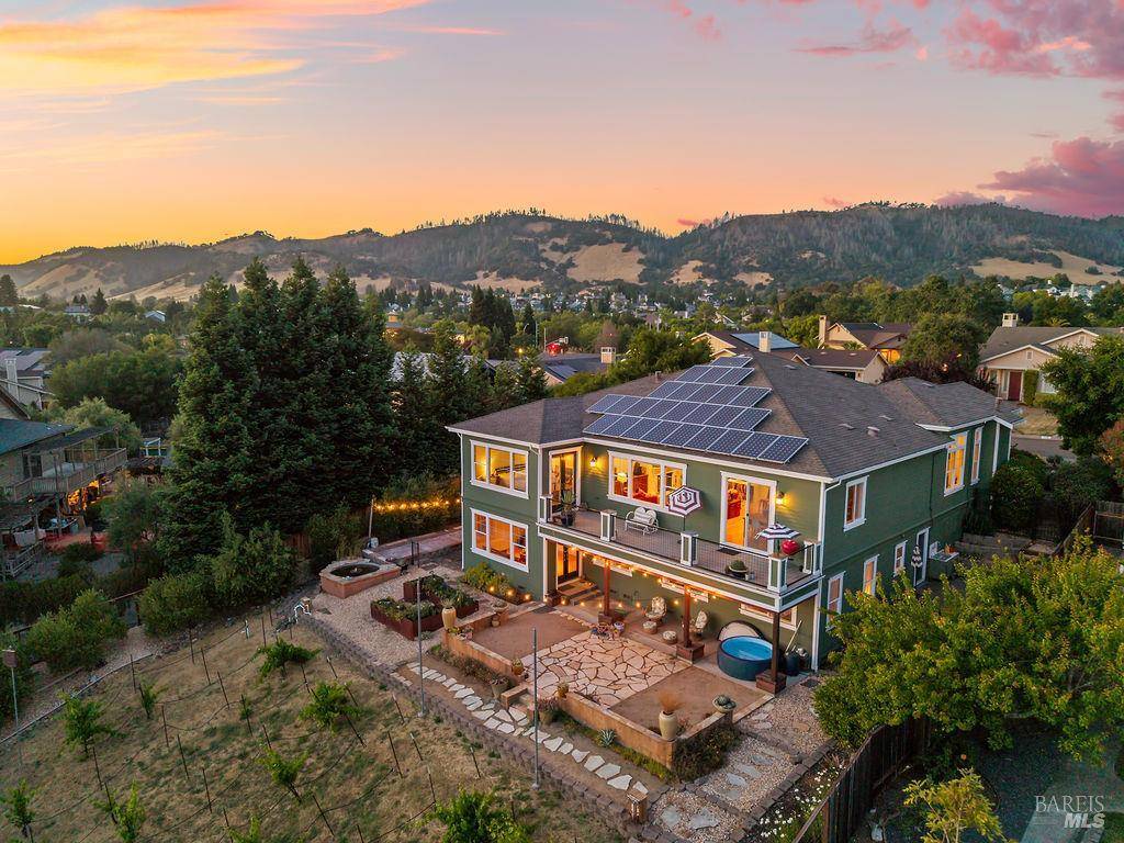 5644 Eastlake DR, Santa Rosa, CA 95409