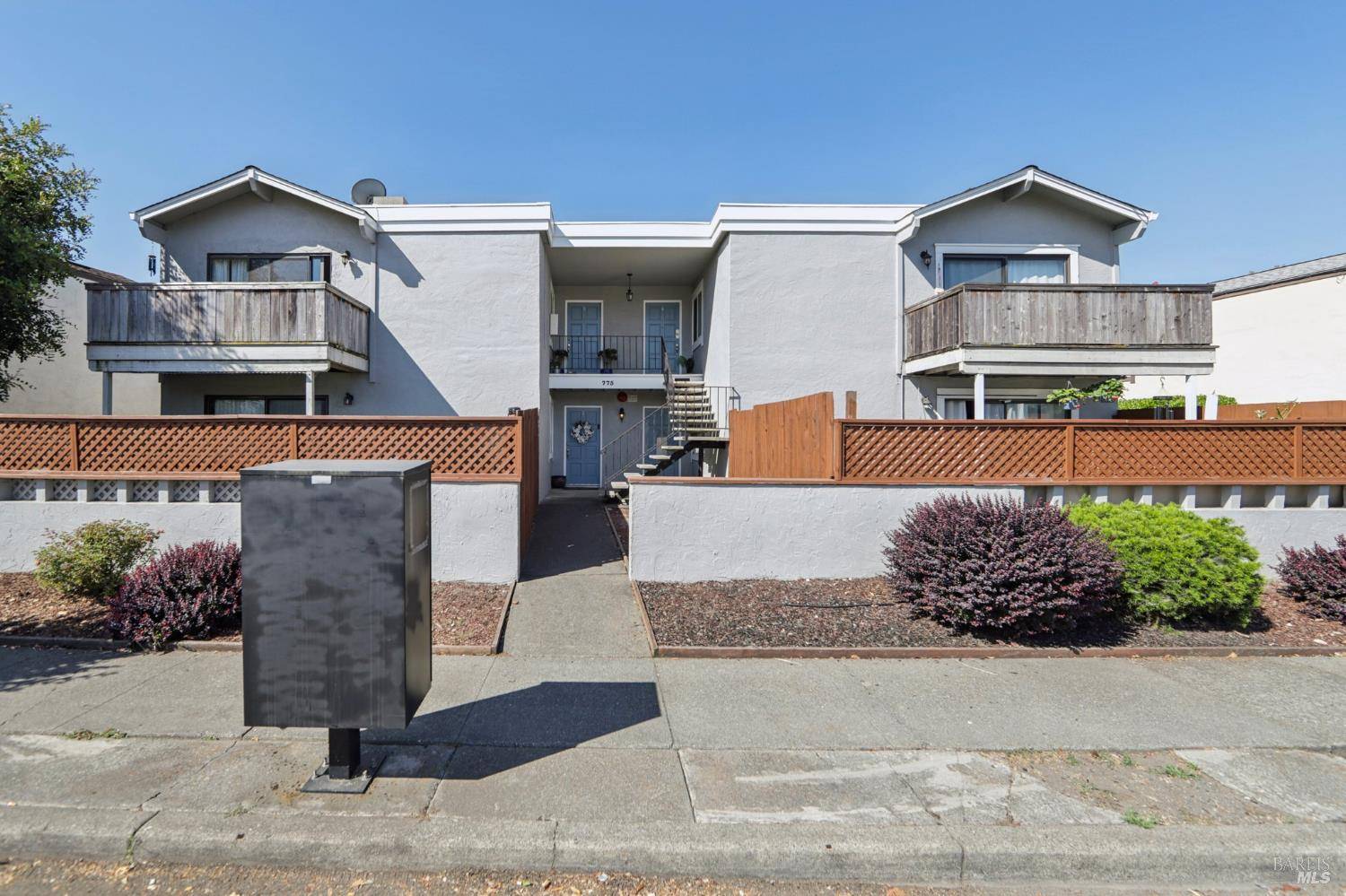 775 Benicia DR, Santa Rosa, CA 95409
