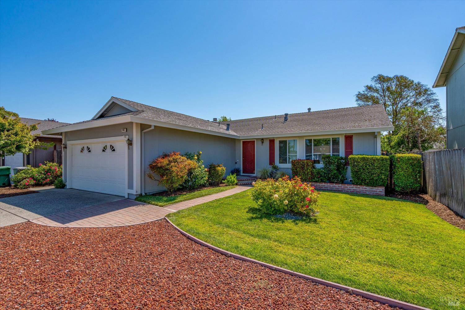 985 Elizabeth AVE, Rohnert Park, CA 94928