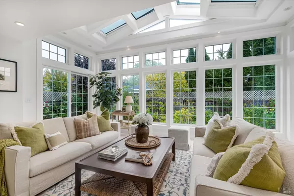 Sonoma, CA 95476,760 5th ST E