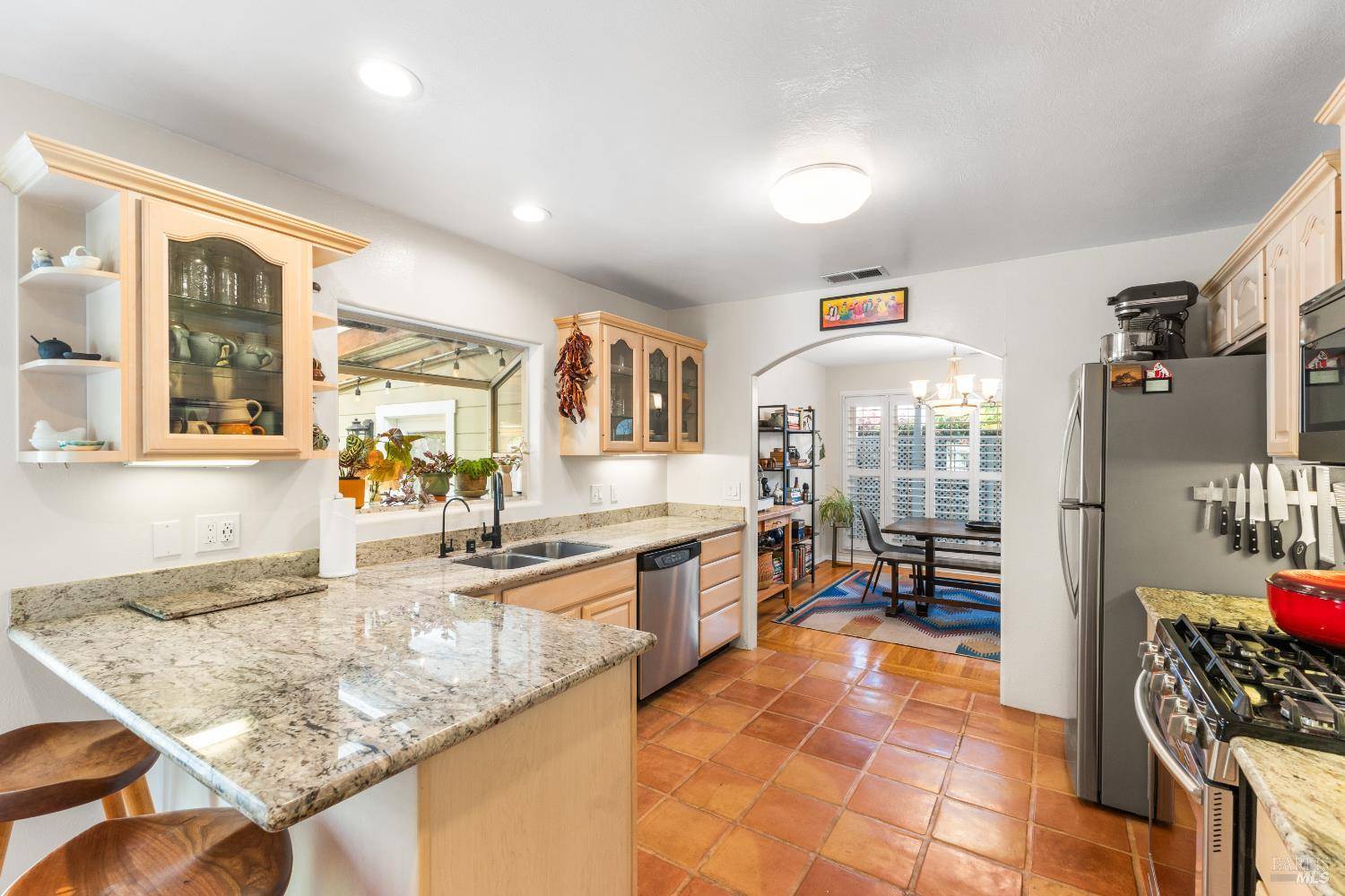 109 Steele LN, Santa Rosa, CA 95401
