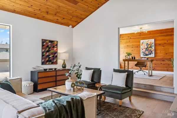 Napa, CA 94558,3691 Montana DR