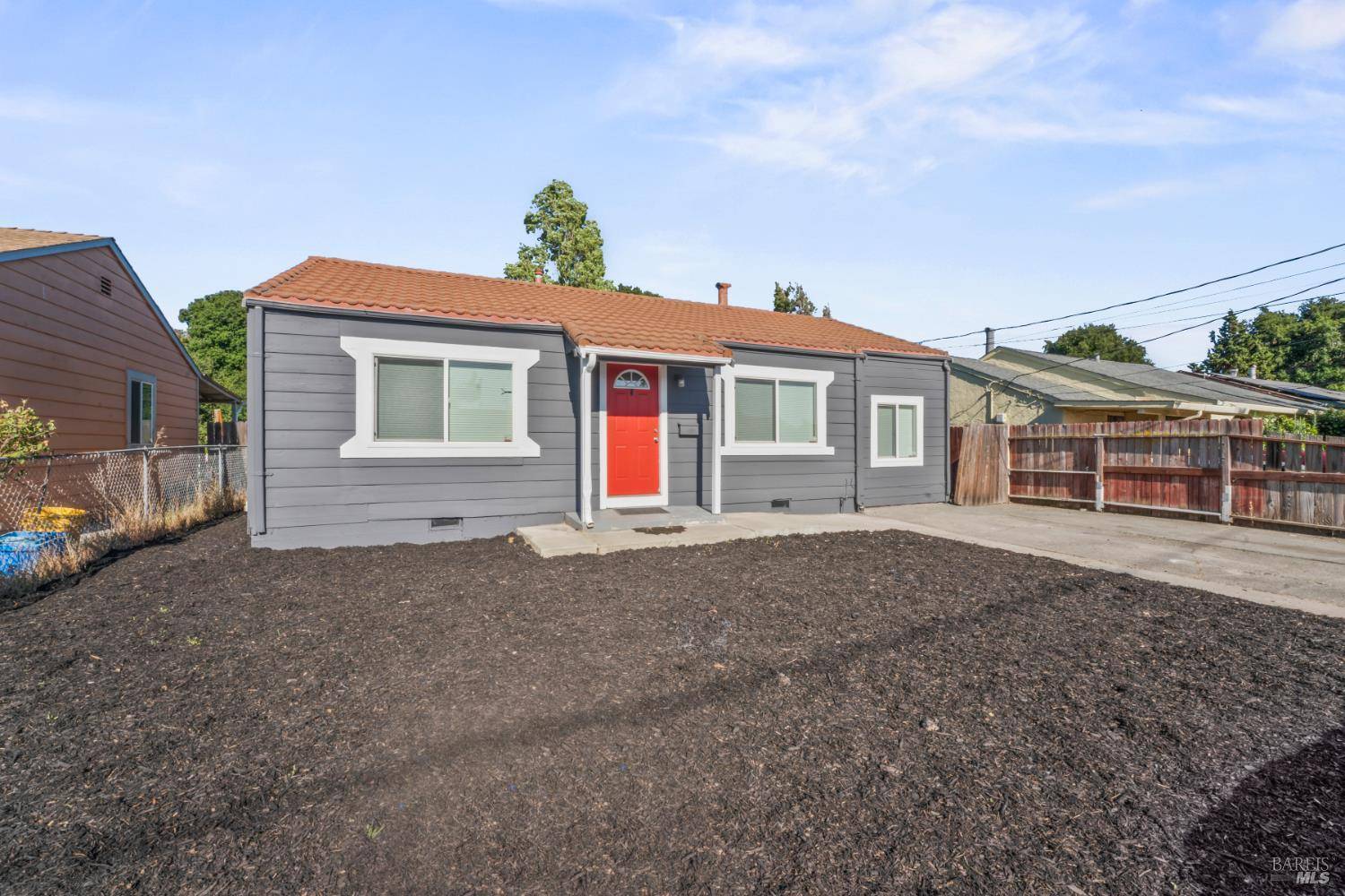 Vallejo, CA 94589,144 Hogan AVE