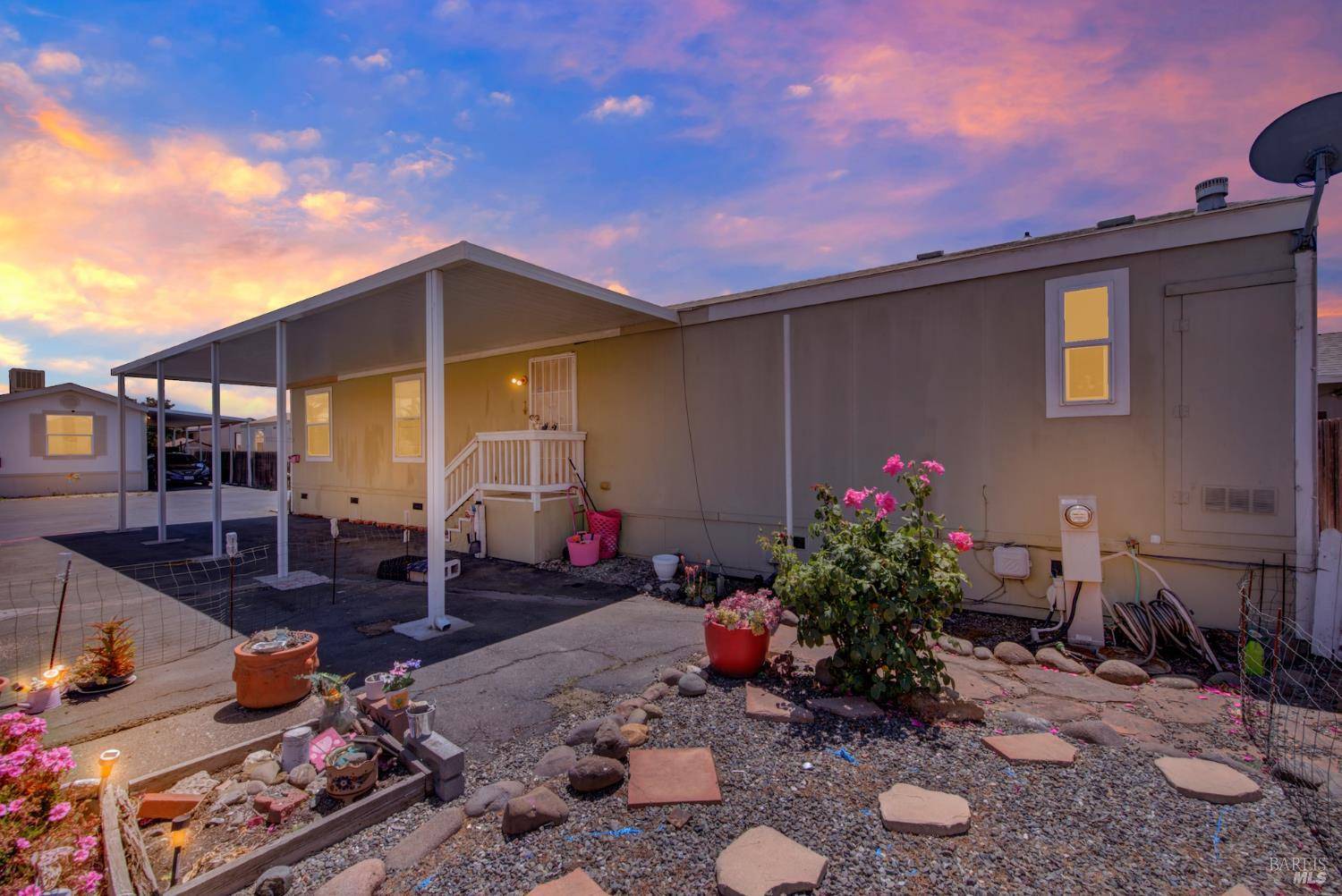 Suisun City, CA 94585,8 deck DR