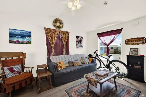 Suisun City, CA 94585,8 deck DR